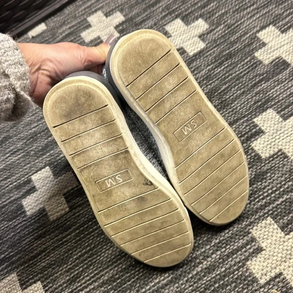 Steve Madden Size 7 Slip On Shoes Gray - Picture 4 of 5